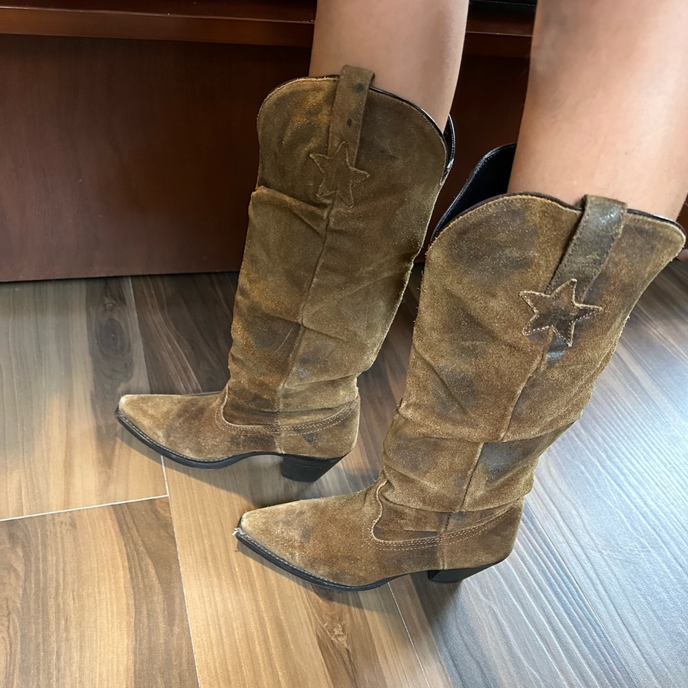 Dingo distressed cowboy boot size 7 (8)